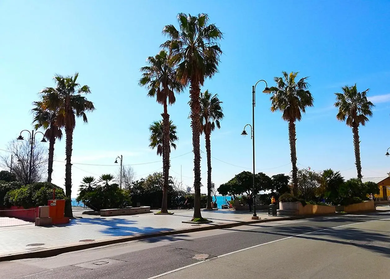 Seaside Spirit Holiday Apartment Gênes